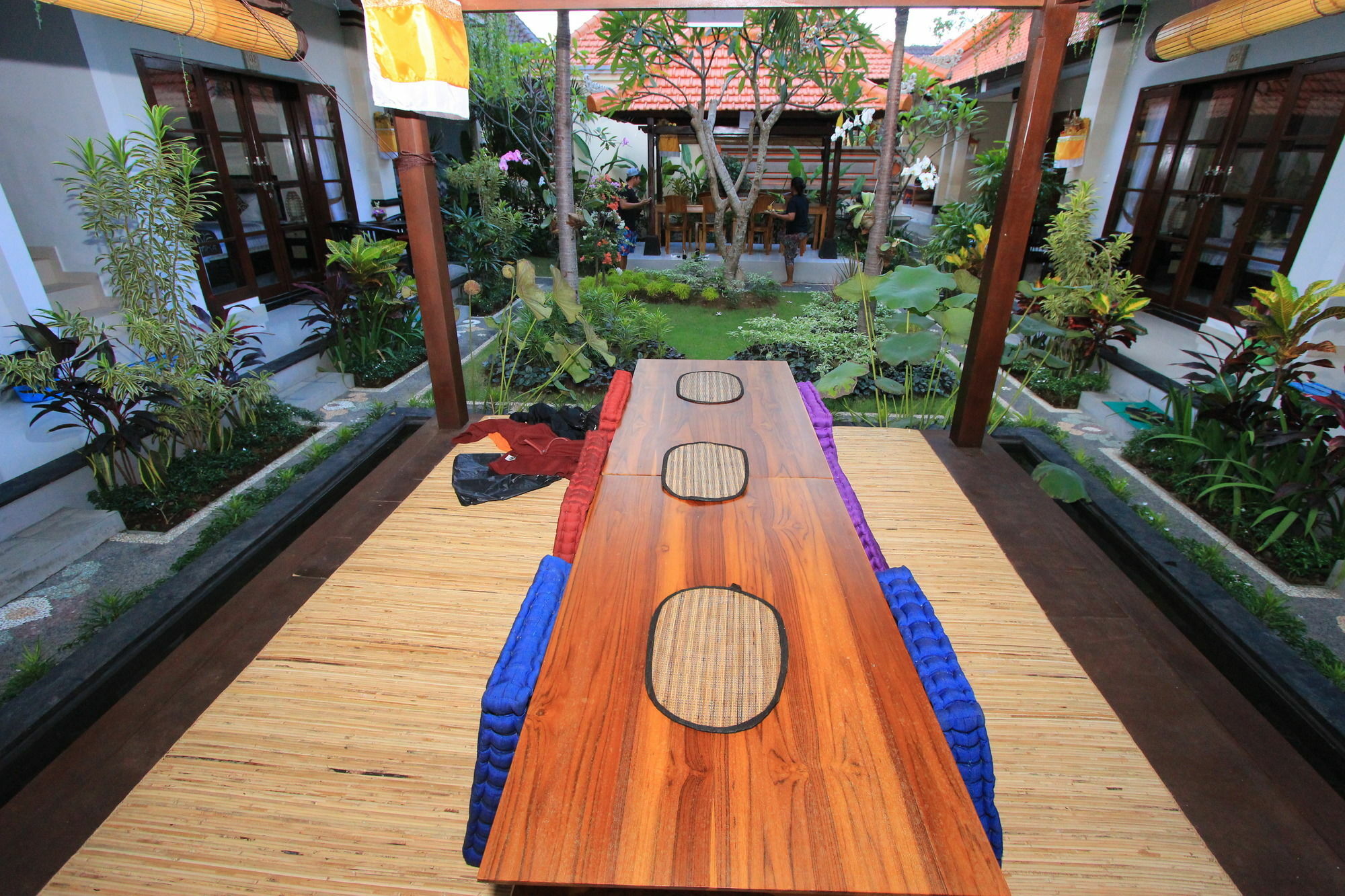 Gatra Ubud Inn Buitenkant foto